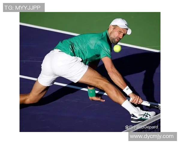 德约科维奇与小孩的精彩对决展现网球的无限魅力与希望